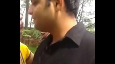 Desi in park with boyfriend FOR FULL VIDEO FOLLOW @paid stufff on Instagram