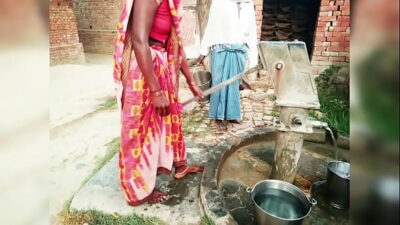 प्रिया के भाई ने जब उसे टच किया तो वो गरम हो गयी और अपनी चूत मे उसका बड़ा लंड लिया | साफ़ हिन्दी आवाज मे |