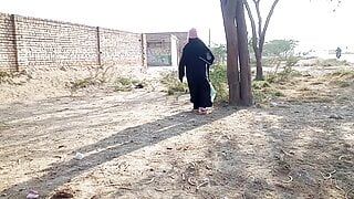 Pakistani randi girl on road