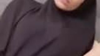 Arab Masturbation