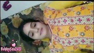 Bobby bhabhi was fucked by pizza delivery boy in her house behind husband