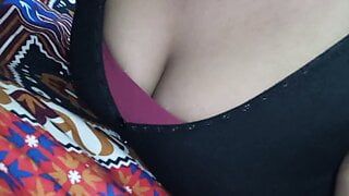 Desi in sexy mood