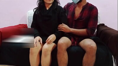 दोस्त की बड़ी बहन को घोड़ी बनाकर चोदा उसी के घर में XXX Sex साफ हिंदी आवाज में
