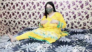 Hindi Sex Movie – Big Tits Aunty Has Sex With Boy – Urdu & Hindi Audio