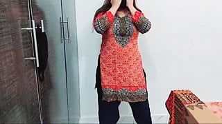 Indian Bhabhi Does Striptease and Nude Dance, Ass Twerking, Shaking Boobs