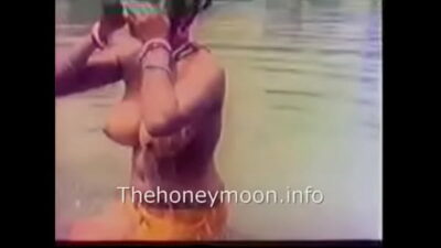 Indian nice wet boobs