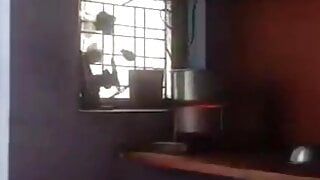 jugad lag gya mama ke ghar gaye mami fas gayi kichen me chod diya