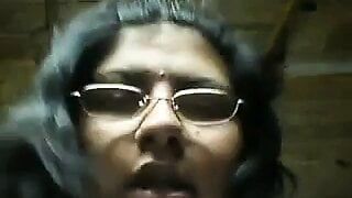Madurai manimegalai sucking friend’s hubby dick