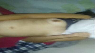 mi prima blanquita me visita y tenemos sexo mientras mi tia la espera