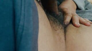 My stepsister come my home and sucking my lund with jam