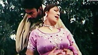 Paki Film – Saima Khan Hot Mujra