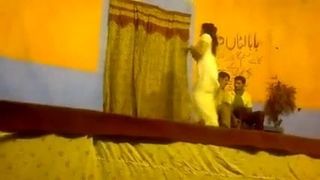 Pakistani Hot Mujra