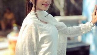 Sexy pakistani girl
