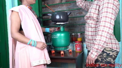 XXX Indian saale ne bahan kee chudaee kee jeejaajee jaane ke baad in hindi xxxx