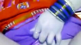 Beautiful Gujrati pink pussy.