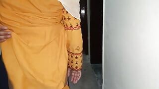 Bhabi and dever Romantic Sex in tv lunch