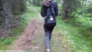 Hiking adventures fucking bubble butt hiker next to the tree with cumhot on her ass