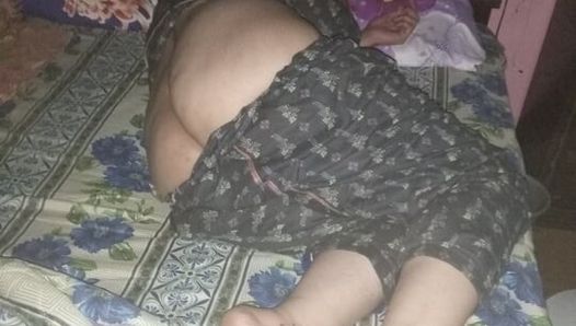 Pakistani bhabhi ko Dever ne Akela dakh kar Pela
