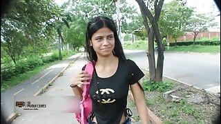 Beautiful horny Indian woman lets her neighbor fuck her pussy – Porn in Spanish