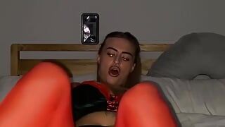 Big tits tattooed scottish slut fucks herself