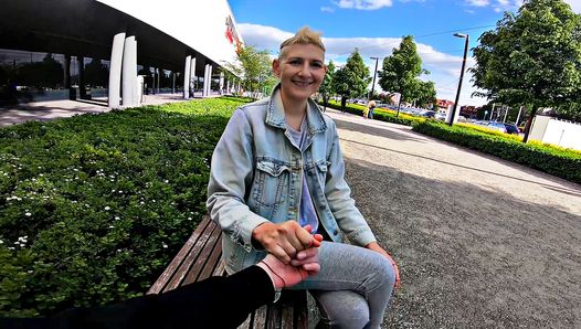 First Date with cute girl – Love it and Fuck it!