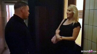 German Mature Julia Pink give a Toilette Fuck for Stranger at Disco