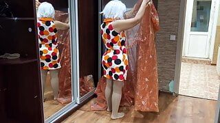 Mature housewife spread her ass waiting for anal sex