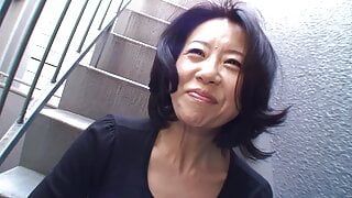 MILF ENJOYS GETTING FINGERED AND LICKED THEN A HARD FUCK